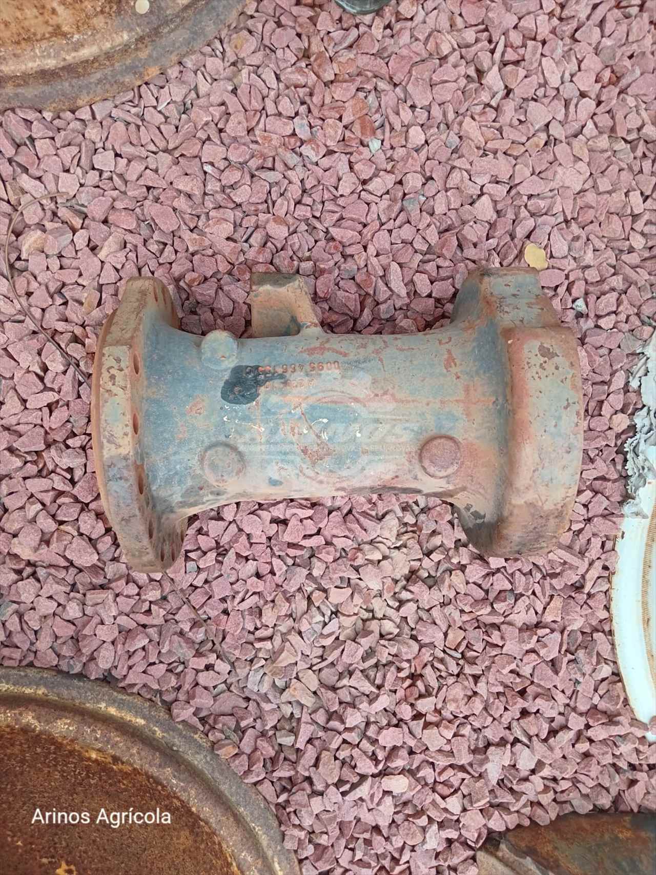 Carcaça Espaçadora LE Valtra 165/1780/180/185  -  MF 7150/7170/7180